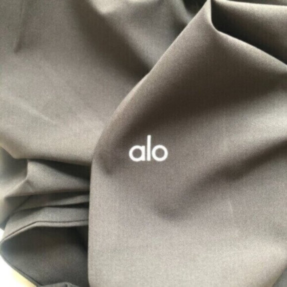 ALO Yoga Women's Black Suit Up Trouser🏃♀️👍 (Regular) - Picture 7 of 7